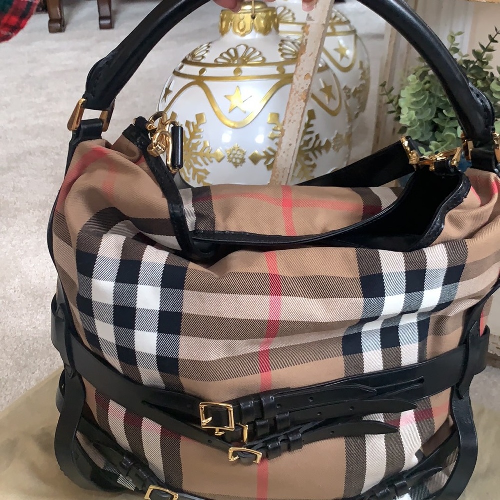 Authentic Burberry Medium To Large Size - image 3